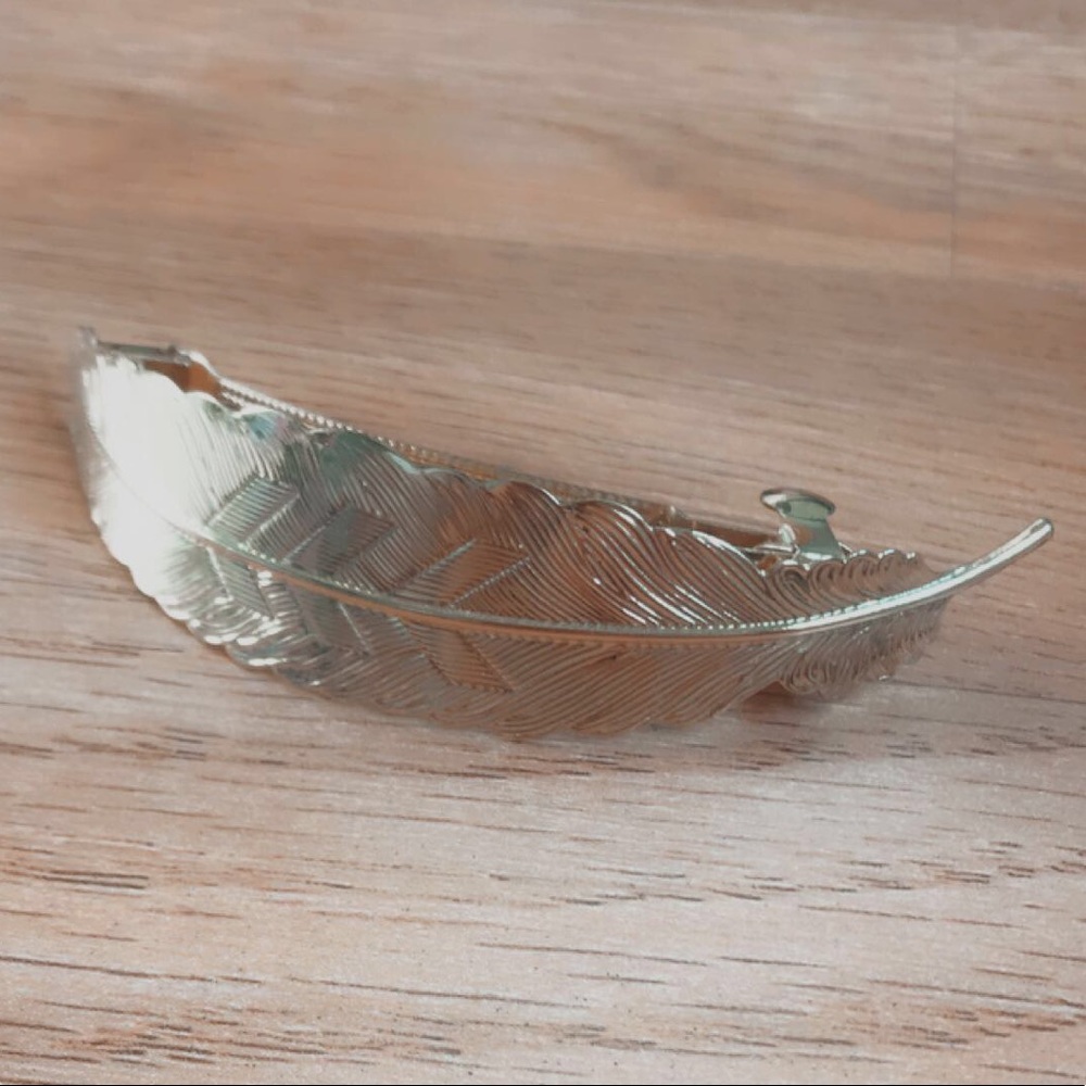 Golden Hair Feather Clip — BOGO ITEM